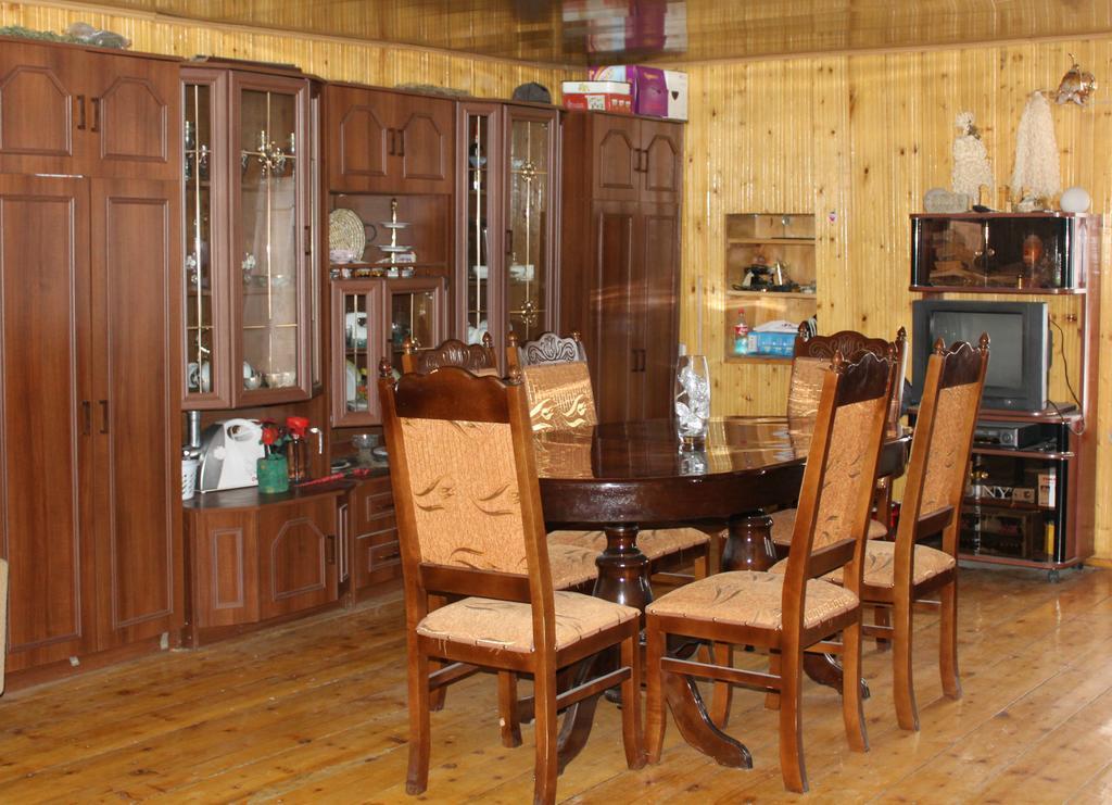 Guest House Tavaduri Mestia Luaran gambar