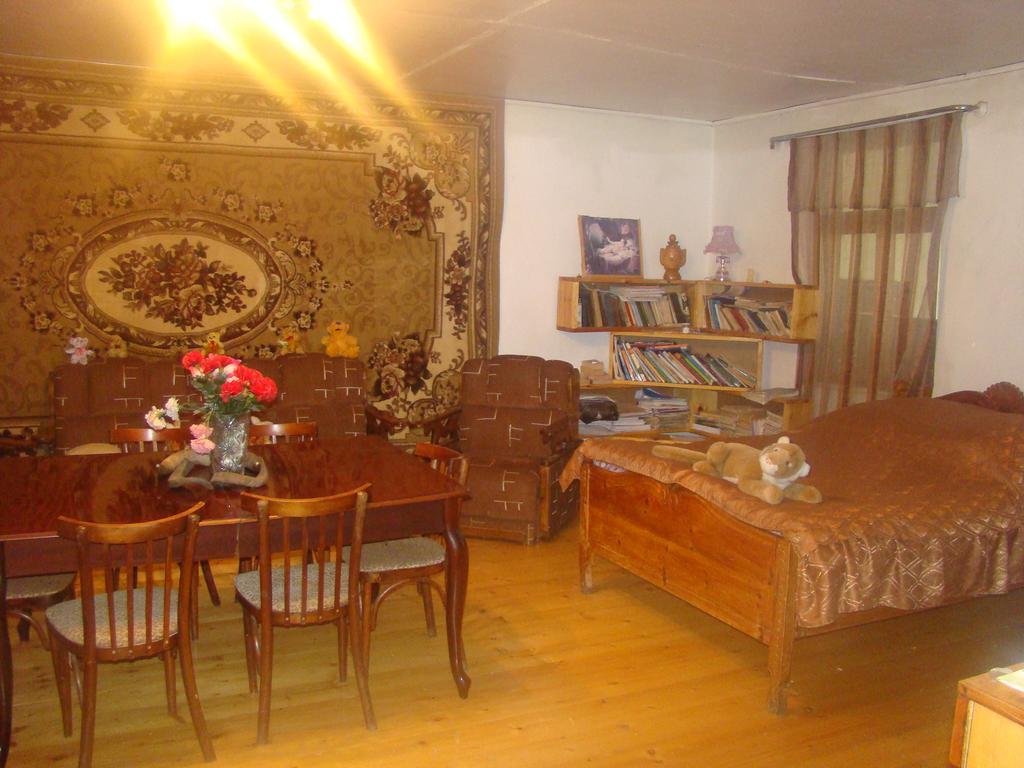 Guest House Tavaduri Mestia Luaran gambar