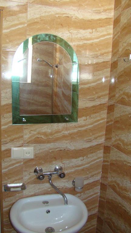 Guest House Tavaduri Mestia Luaran gambar