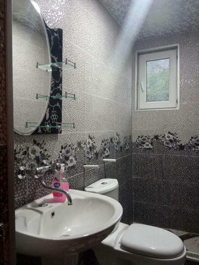 Guest House Tavaduri Mestia Luaran gambar