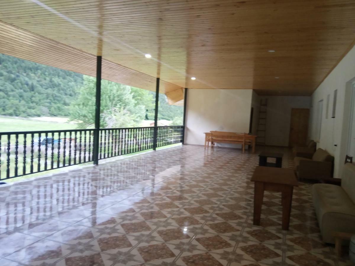 Guest House Tavaduri Mestia Luaran gambar